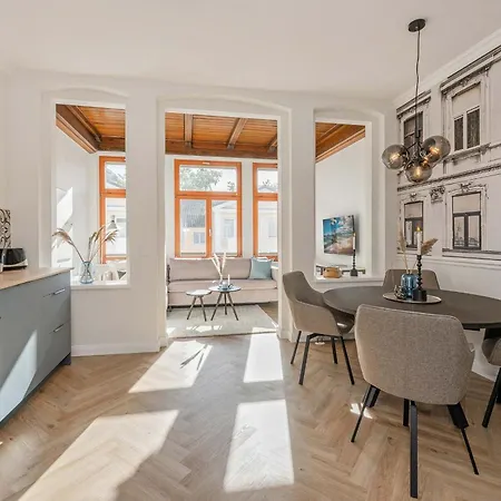 Apartament Kaisers Vis A Vis - 07 *